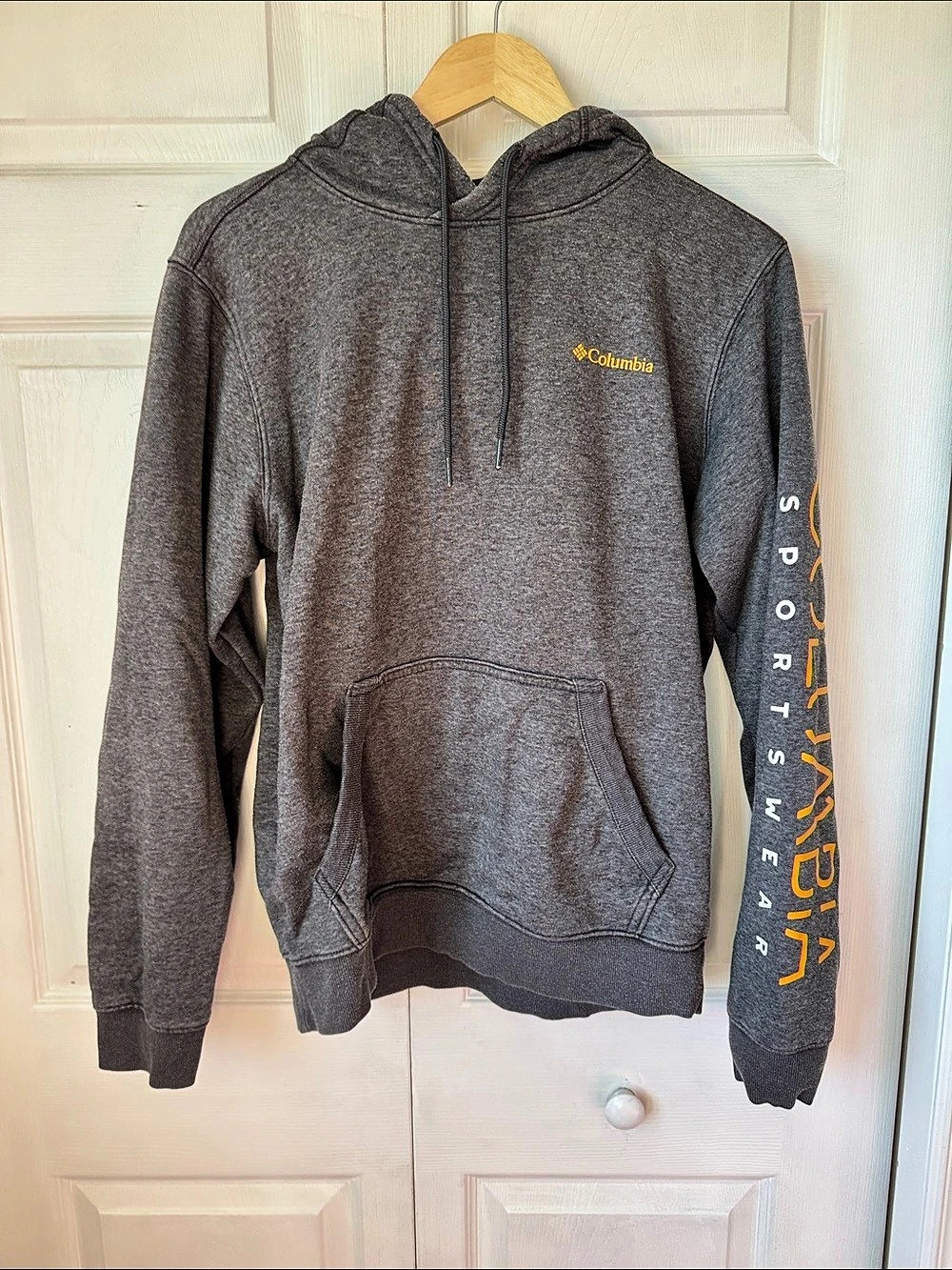 Columbia Trek Hoodie Graphic Hoodie Gray Medium